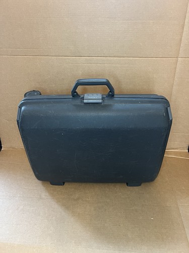 Samsonite hard shell wheeled - hard,
