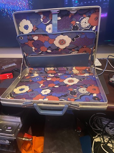 Rare vintage samsonite - rare!,