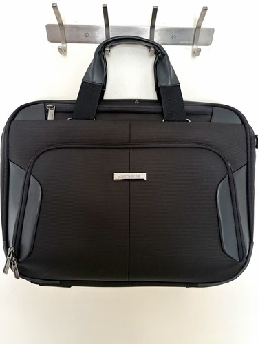 Brand new samsonite black - new,